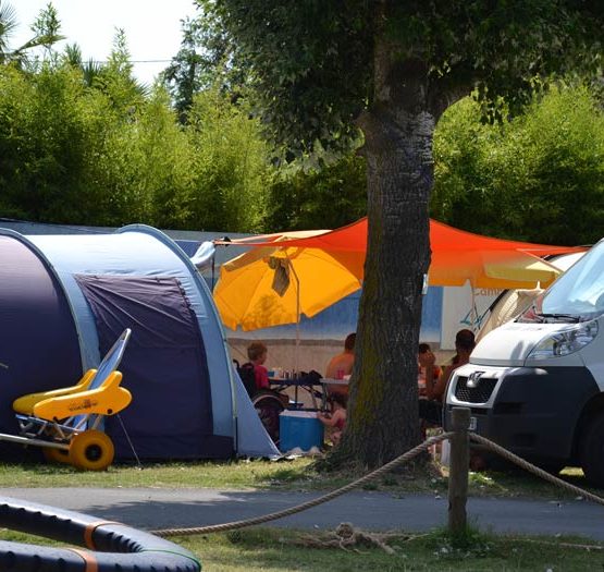 emplacement tente cap d'Agde Camping la mer camping familiale dans le 34